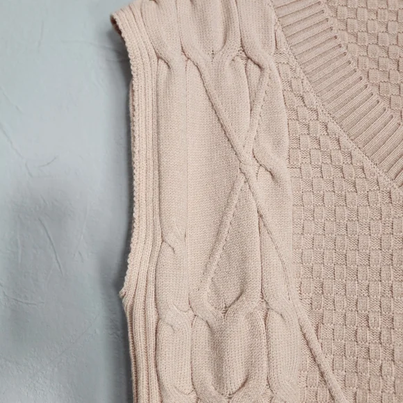 V Neck Sweater Vest - Picture 6 of 8